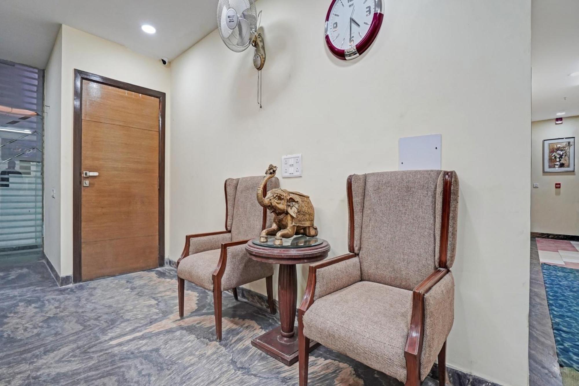 Hotel O Royal Regency 가지아바드 외부 사진