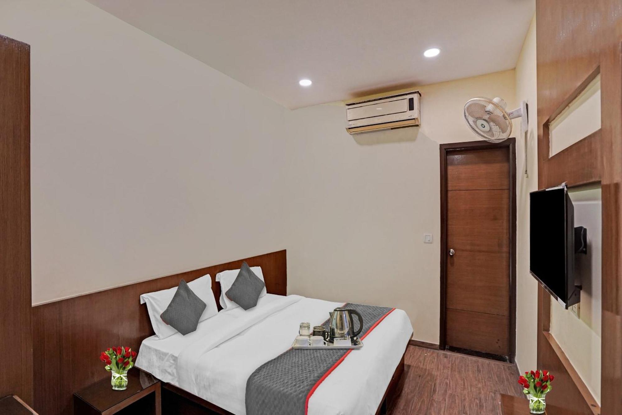 Hotel O Royal Regency 가지아바드 외부 사진